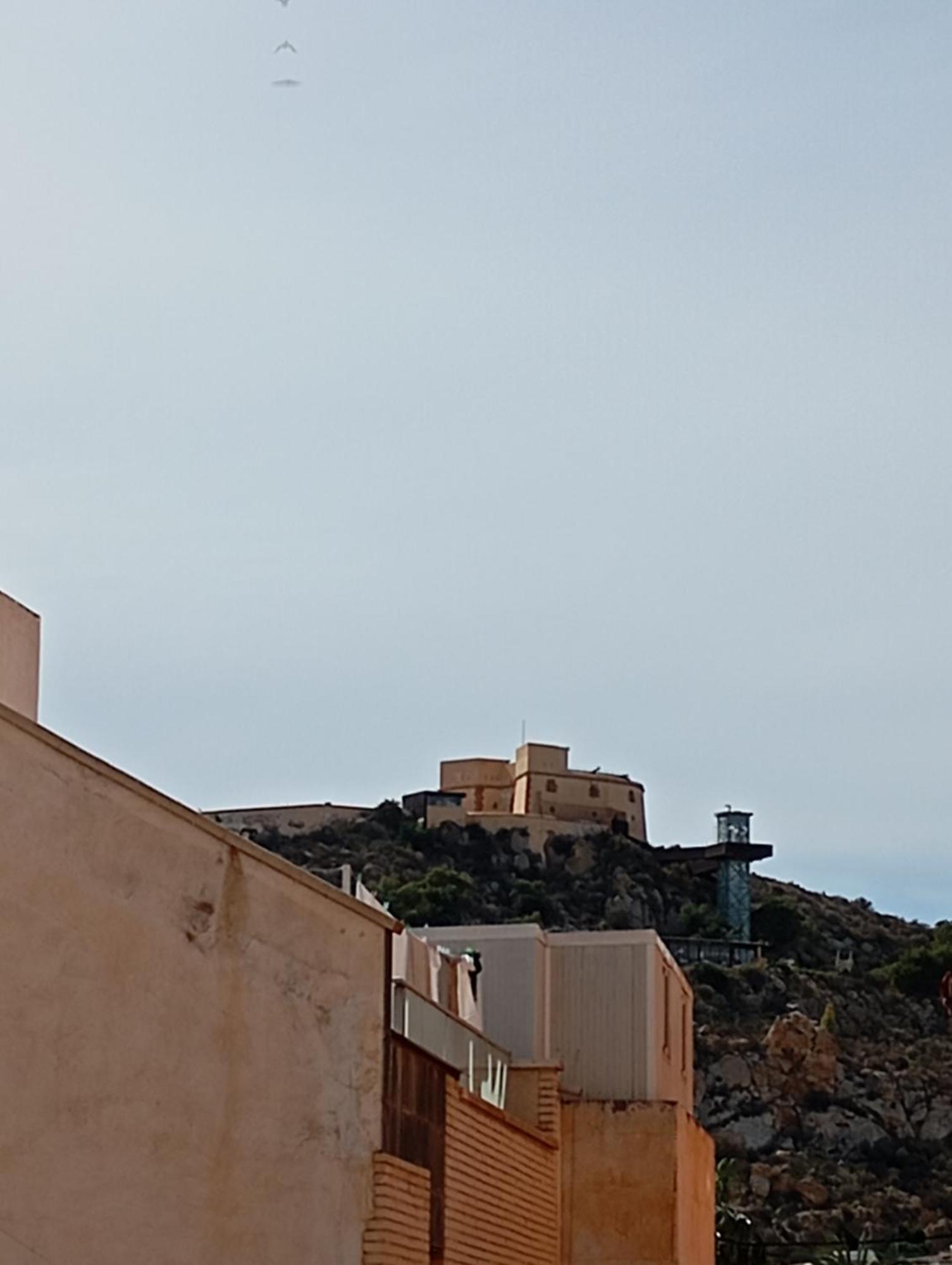 Mawilec, Centre, Plage, Port, Garage Águilas Buitenkant foto